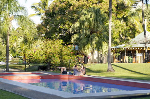 Nomads Airlie Beach - Tourism Cairns 38