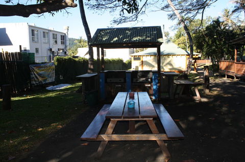 Nomads Airlie Beach - Tourism Cairns 31