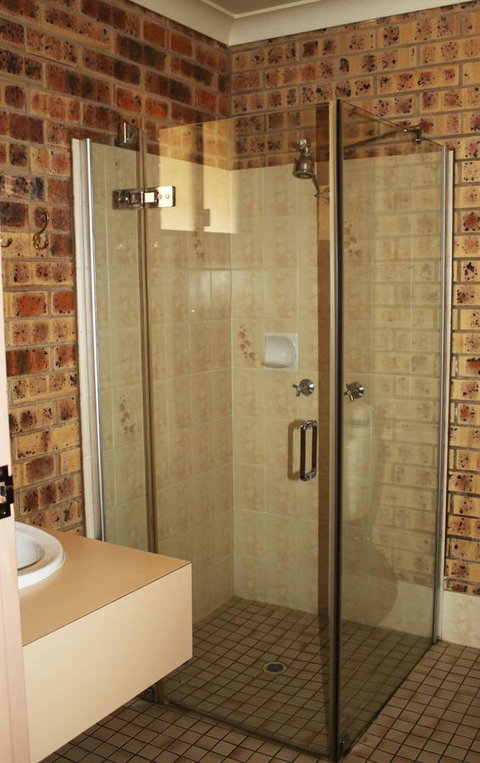 Clermont Country Motor Inn - Tourism Cairns 8