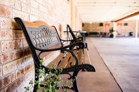 Clermont Country Motor Inn - Tourism Cairns 5