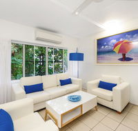 By The Sea Port Douglas - Tourism Cairns