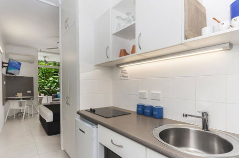 By The Sea Port Douglas - Tourism Cairns 13