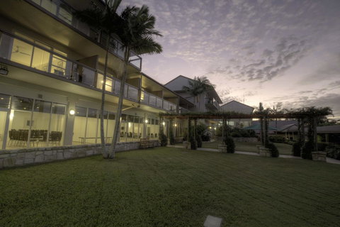 Mercure Clear Mountain Lodge - Tourism Cairns 14