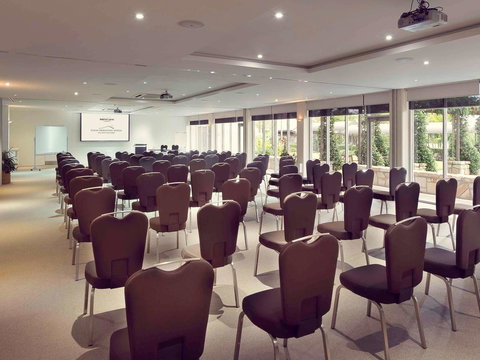 Mercure Clear Mountain Lodge - Tourism Cairns 28