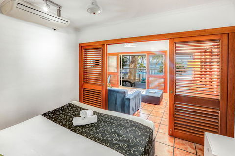 Paradise On The Beach Resort - Tourism Cairns 10