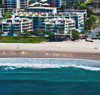 Rolling Surf Resort - Tourism Cairns