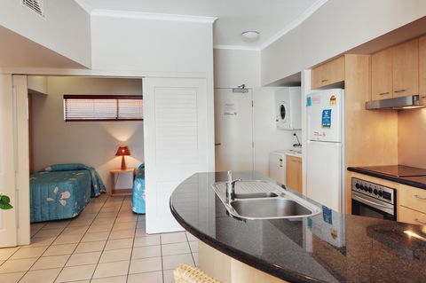 Rolling Surf Resort - Tourism Cairns 19