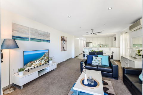 Redvue Holiday Apartments - Tourism Cairns 2