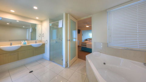Cilento Mooloolaba - Tourism Cairns 6