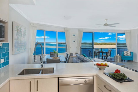 Watermark Resort Caloundra - Tourism Cairns 25