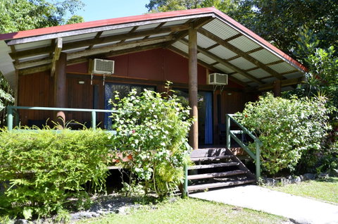 PK\'s Jungle Village - Tourism Cairns 9
