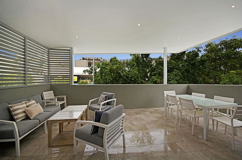 Jacaranda Noosa - Tourism Cairns 23