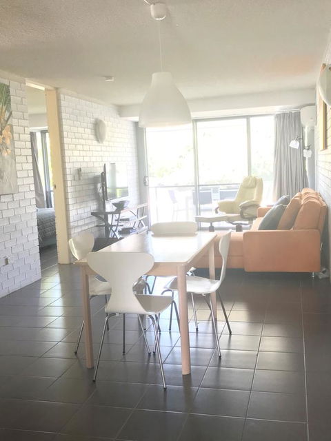Jacaranda Noosa - Tourism Cairns 24