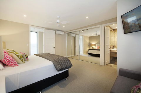 Jacaranda Noosa - Tourism Cairns 18