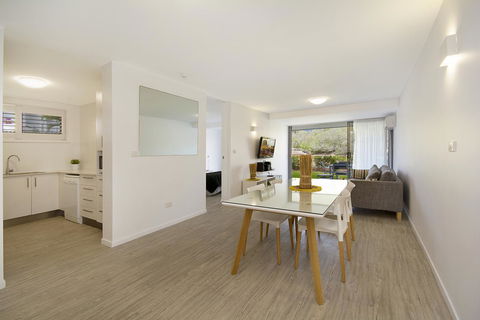 Jacaranda Noosa - Tourism Cairns 12