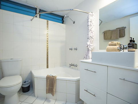 Beach Lodges - Tourism Cairns 26