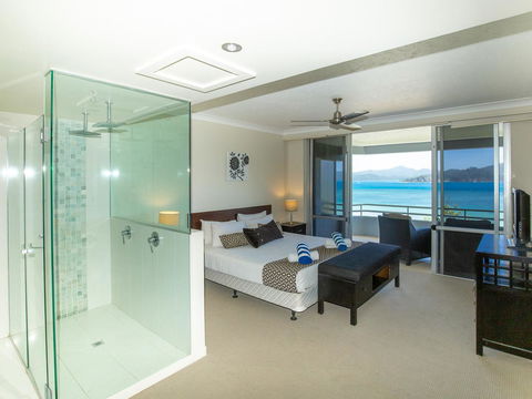 Beach Lodges - Tourism Cairns 3