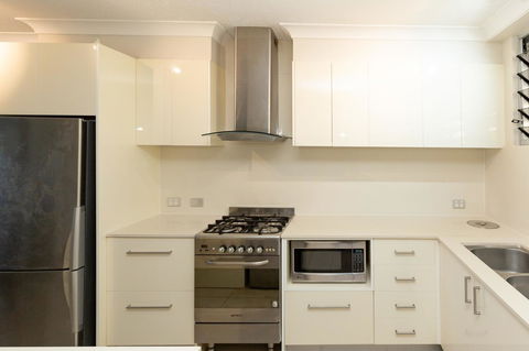 Beach Lodges - Tourism Cairns 20