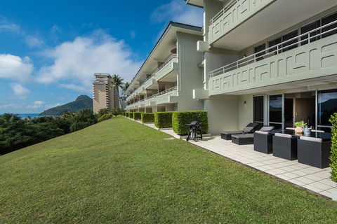 Beach Lodges - Tourism Cairns 36