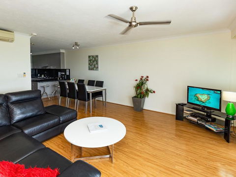 Beach Lodges - Tourism Cairns 31
