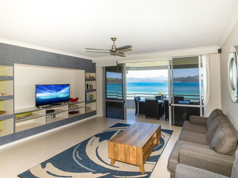 Beach Lodges - Tourism Cairns 14