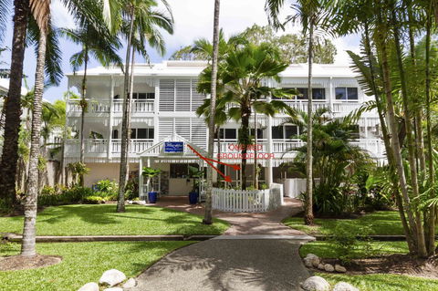 The White House Port Douglas - Tourism Cairns 1