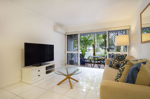 The White House Port Douglas - Tourism Cairns 16