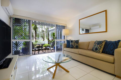 The White House Port Douglas - Tourism Cairns 3