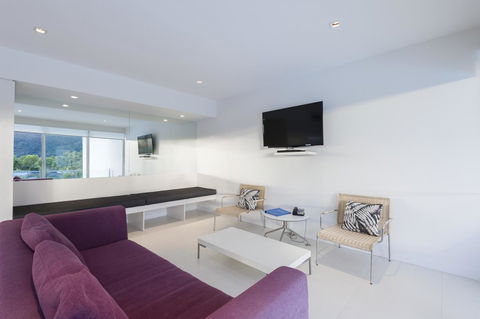 Pool Resort Port Douglas - Tourism Cairns 15