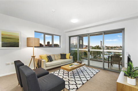 Allure Hotel & Apartments - Tourism Cairns 4