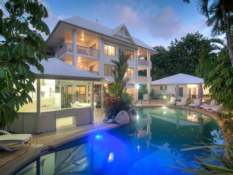 The Port Douglas Queenslander - Tourism Cairns 0