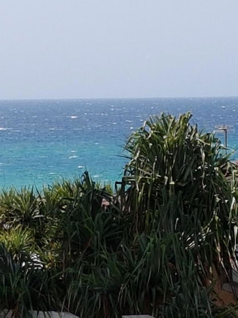 Surfers Chalet - Tourism Cairns 27
