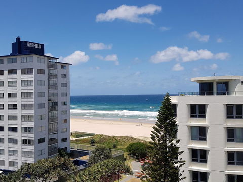 Surfers Chalet - Tourism Cairns 25