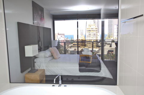 Circle Luxury Holidays - Tourism Cairns 5