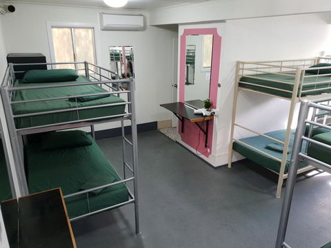 Backpackers In Paradise 18-35 Hostel - Tourism Cairns 10