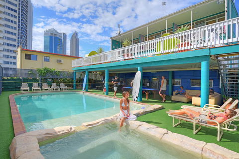 Backpackers In Paradise 18-35 Hostel - Tourism Cairns 0