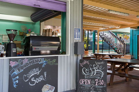 Backpackers In Paradise 18-35 Hostel - Tourism Cairns 23
