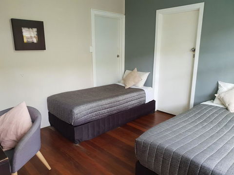 Backpackers In Paradise 18-35 Hostel - Tourism Cairns 5