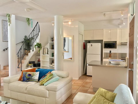 [ ANDY'S BEACH HOUSE ] - Tourism Cairns 35