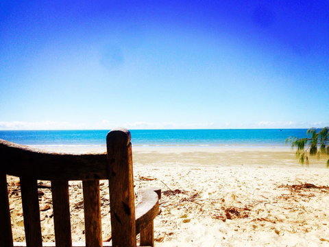 [ ANDY'S BEACH HOUSE ] - Tourism Cairns 3