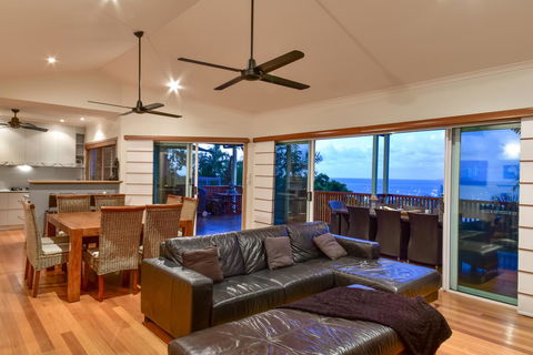 Bella Vista On Nara Pets Welcome - Tourism Cairns 10