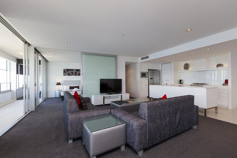 Q1 Resort & Spa - Official - Tourism Cairns 38