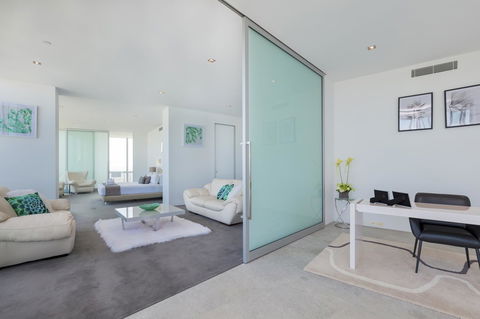 Q1 Resort & Spa - Official - Tourism Cairns 40