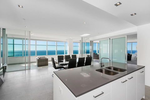 Q1 Resort & Spa - Official - Tourism Cairns 29