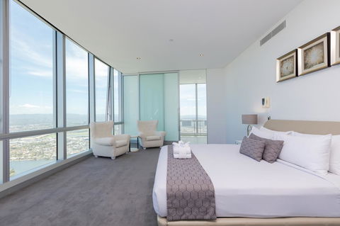 Q1 Resort & Spa - Official - Tourism Cairns 11