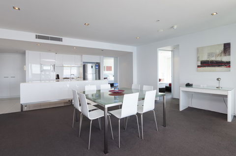 Q1 Resort & Spa - Official - Tourism Cairns 36