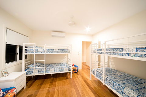 Whitsunday Luxury Homes - Tourism Cairns 7