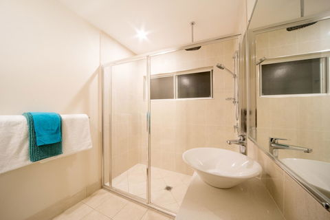 Whitsunday Luxury Homes - Tourism Cairns 20