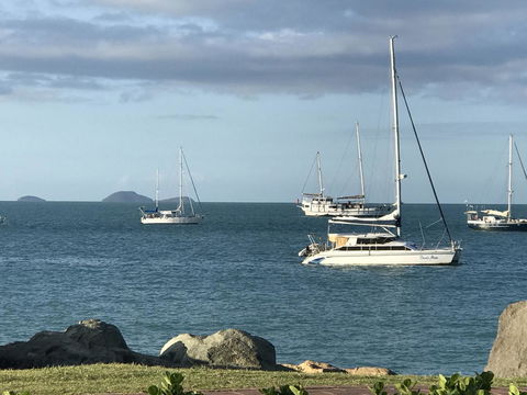 Whitsunday Luxury Homes - Tourism Cairns 34