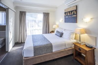 Book Emerald Accommodation Vacations Tourism Cairns Tourism Cairns